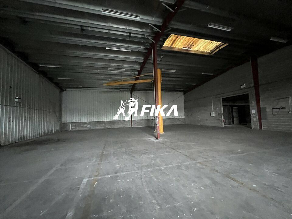 A LOUER LOCAL D'ACTIVITÉ 566 m² - (31140) SAINT ALBAN