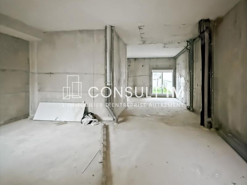 Location local commercial 79 m² non divisibles