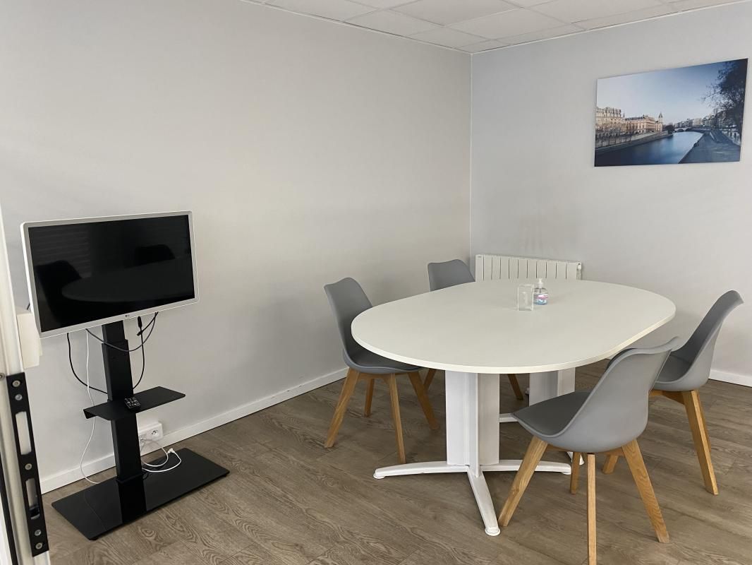 Location local commercial 64 m² non divisibles