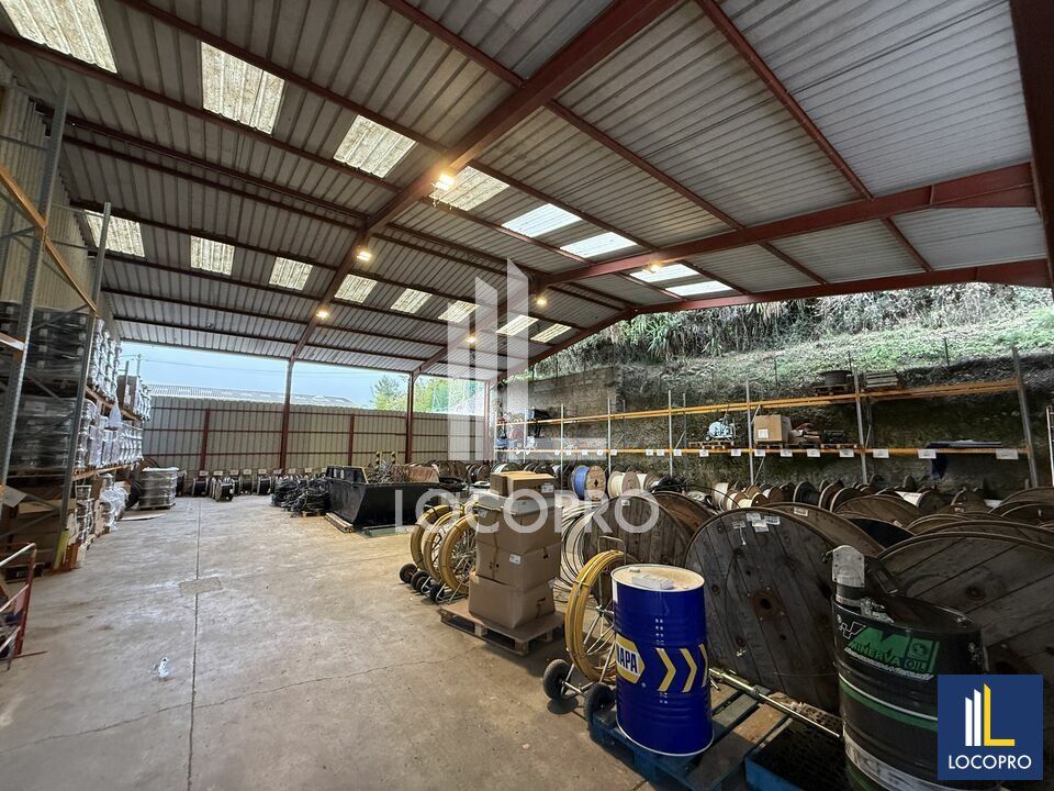A LOUER - LOCAL D'ACTIVITÉ - 1200 M2 - CARROS 