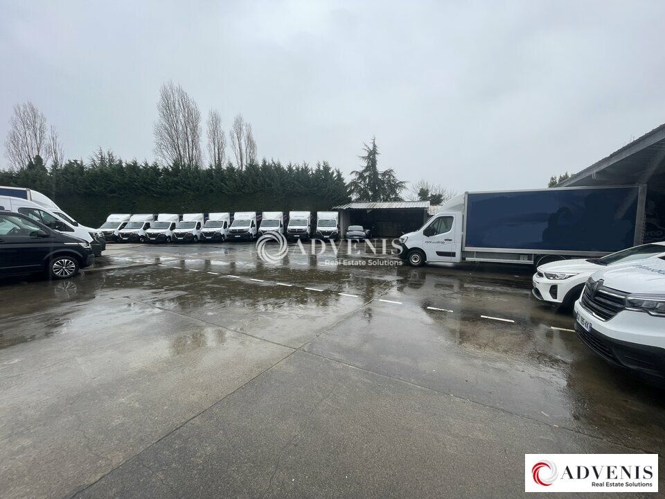 A LOUER - BATIMENT D'ACTIVITE DE 1295 M² - INTRA ROCADE