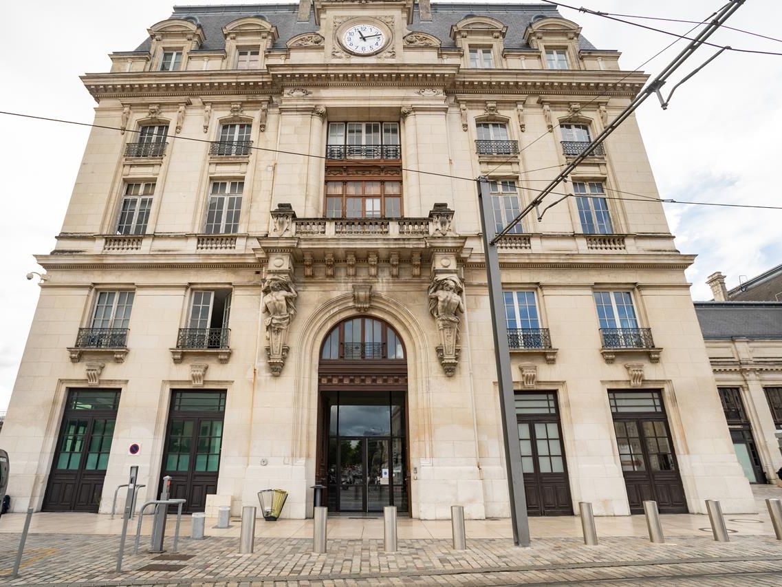 Regus_Gare De Bordeaux_2297_Bordeaux_France_Exterior