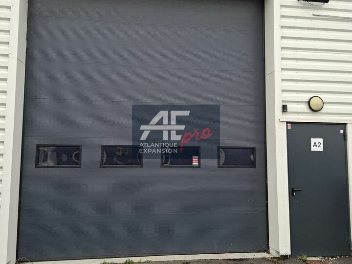 Location local d''activites 184 m² non divisibles