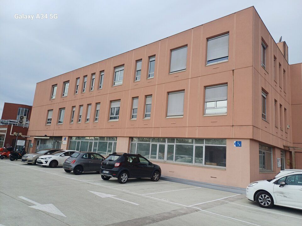 Vente bureaux 172 m² non divisibles
