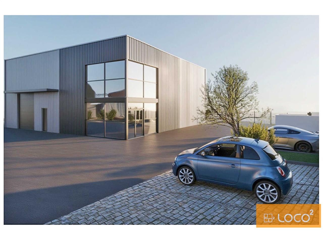 Vente local 300.00 m² à DREMIL LAFAGE