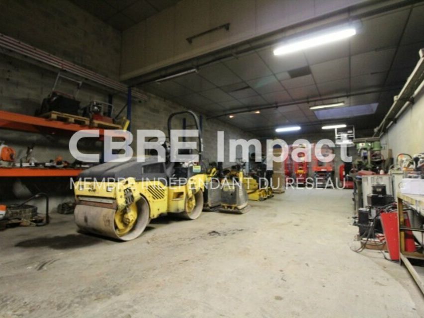Location activité/entrepôt - 600 m²