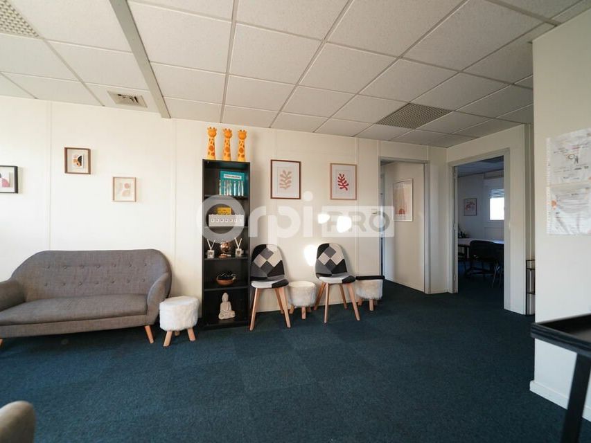 Location bureaux 125 m² non divisibles