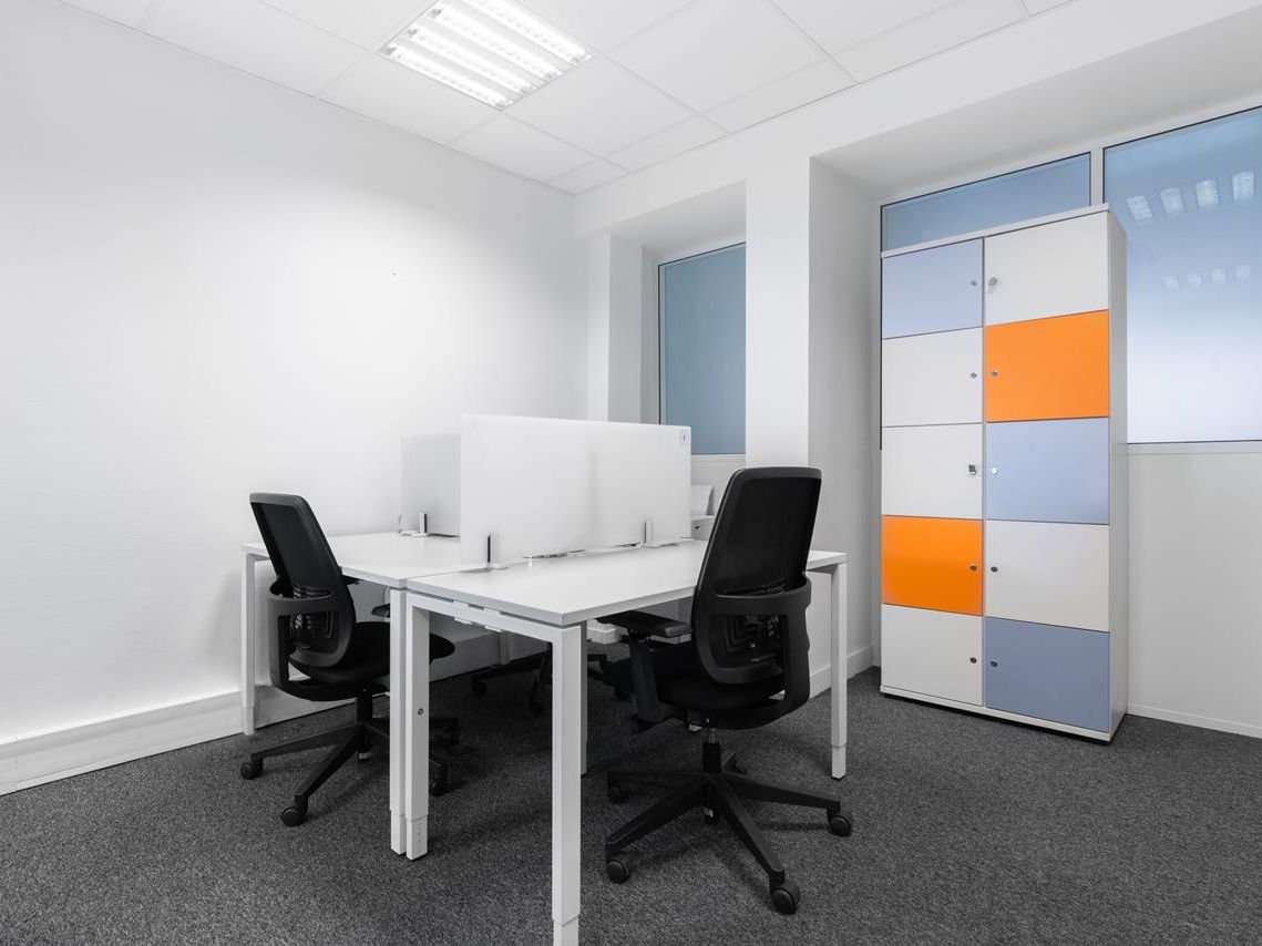 Regus_Republique_3462_Paris_France_Coworking