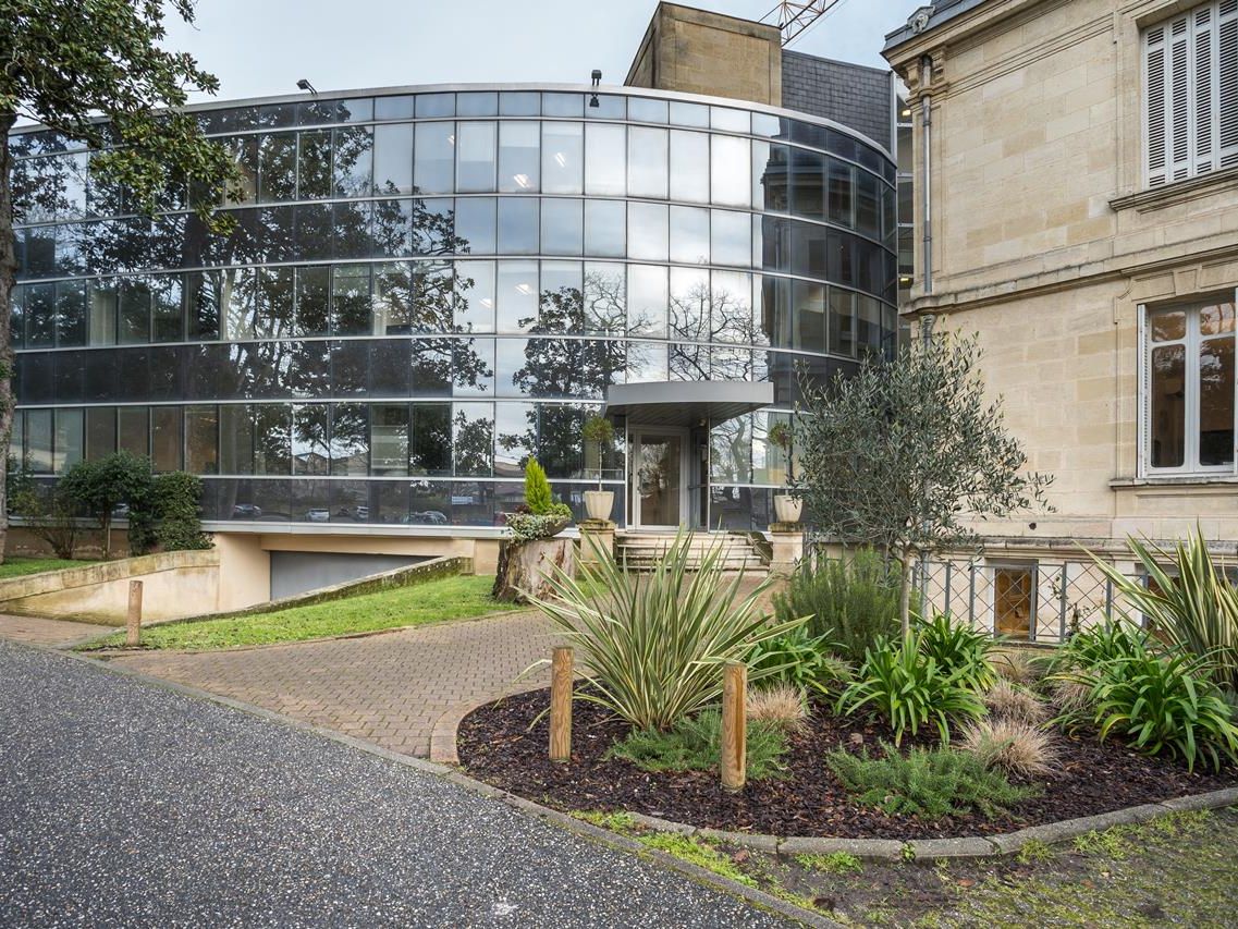 Regus_Le Bouscat_3570_Le Bouscat_France_Exterior