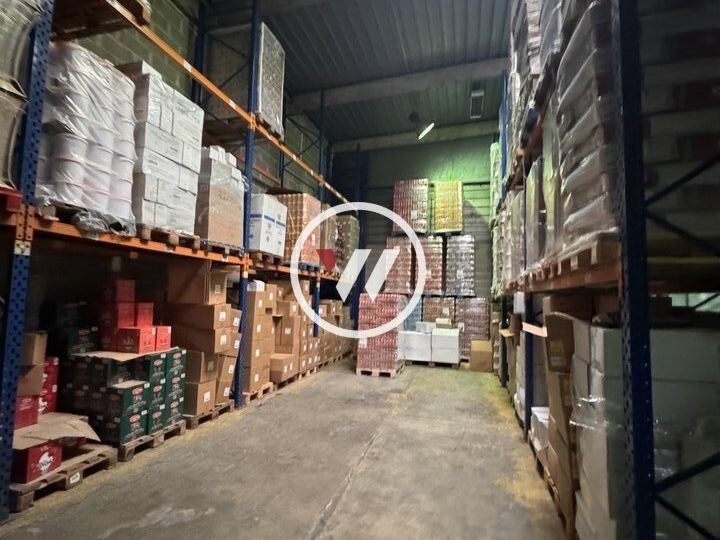 Vente local d''activites 3244 m² non divisibles