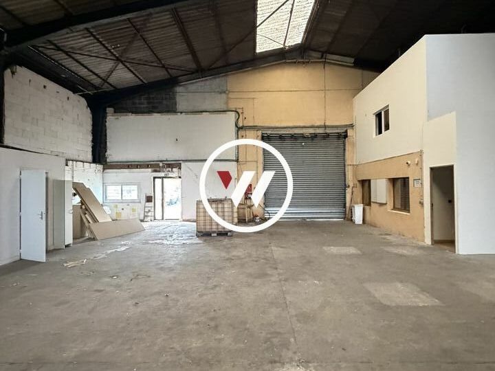 Location entrepot 635 m² non divisibles