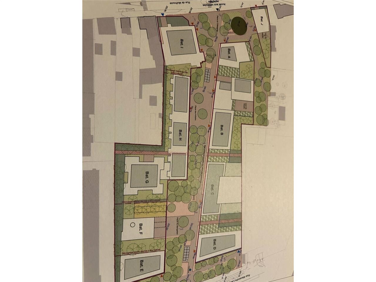 Vente local commercial 1631 m² divisibles à partir de 280 m²