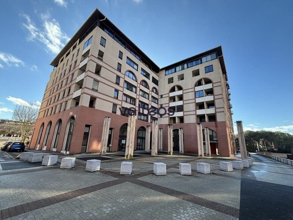 Vente bureaux 1376 m² non divisibles