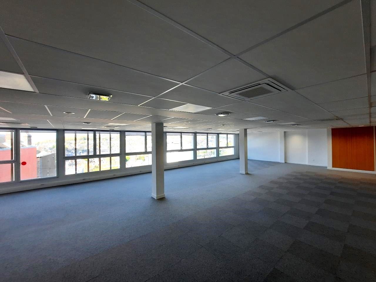 Gare SNCF - BREEAM VERY GOOD.