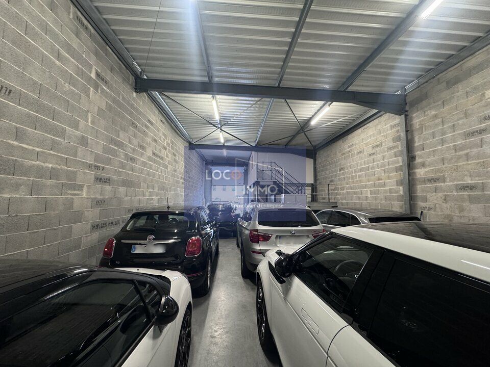 Location local d''activites 185 m² non divisibles