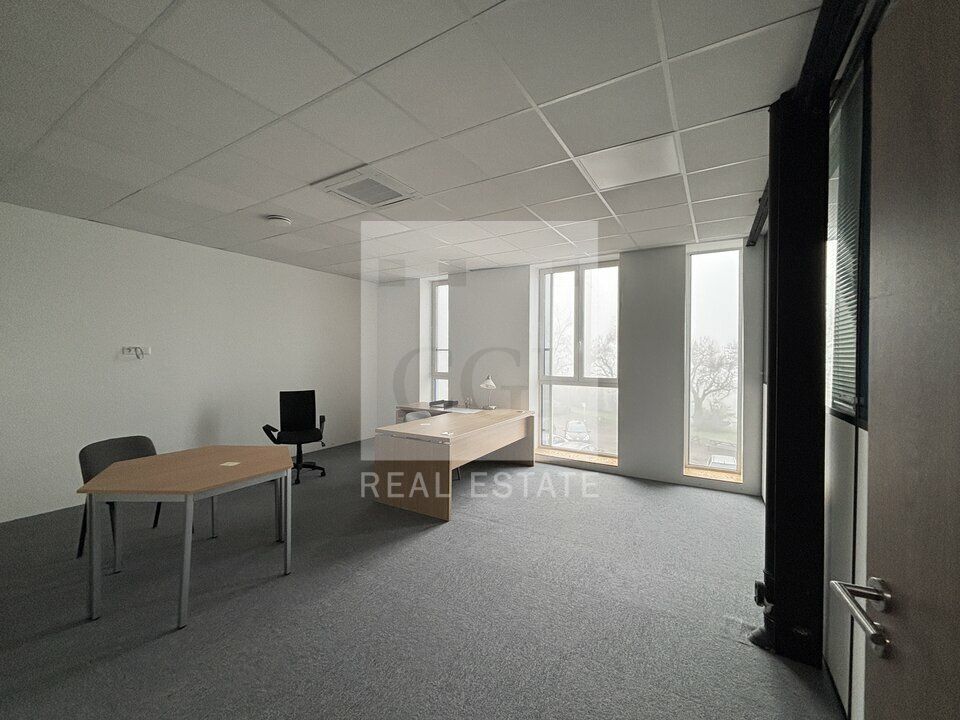 À LOUER – BUREAUX MODULABLES DÈS 115 m² – CALUIRE-ET-CUIRE / ENVIRONNEMENT TERTIAIRE DYNAMIQUE