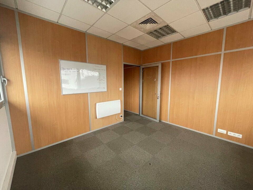 Location bureaux 97 m² non divisibles