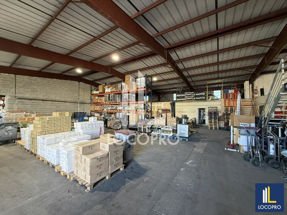 A LOUER -  LOCAL D'ACTIVITE - 1 300 M2 - ANTIBES