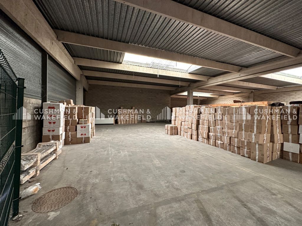 Location activités 714 m² non divisibles
