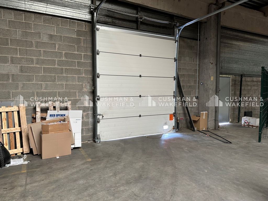 Location activités 714 m² non divisibles