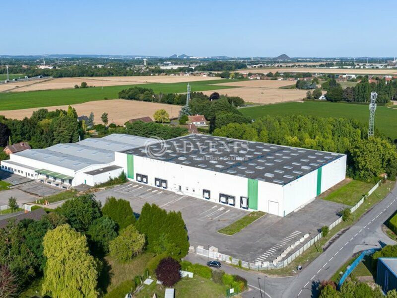 Vente entrepot 10356 m² divisibles à partir de 4462 m²