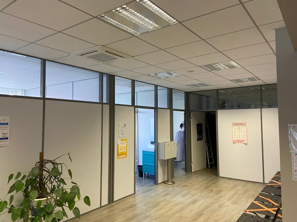 Vente bureaux 638 m² non divisibles