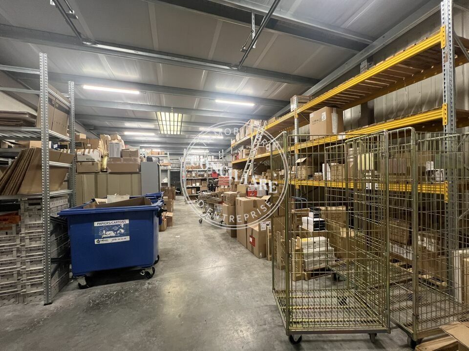 Location local d''activites 580 m² non divisibles