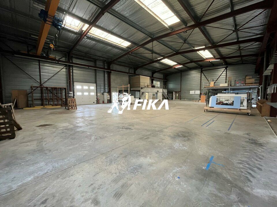 A LOUER LOCAL D'ACTIVITÉ - 1 300 m² - PLAISANCE DU TOUCH