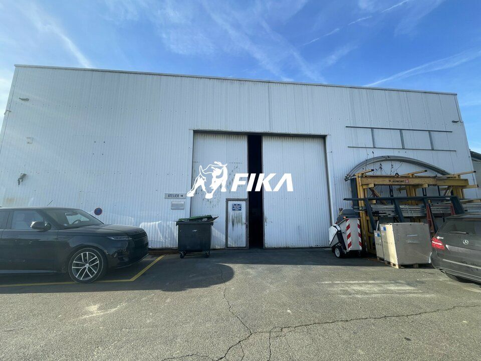 Location local d''activites 625 m² non divisibles
