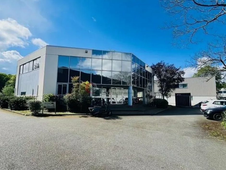 Vente bureaux 835 m² non divisibles