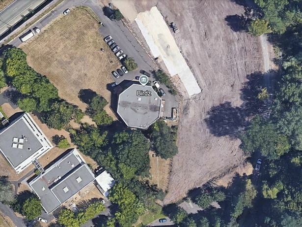 A Gradignan rue Remora, un immeuble indépendant d'une surface de 835 m² en R+2 proposé à la vente