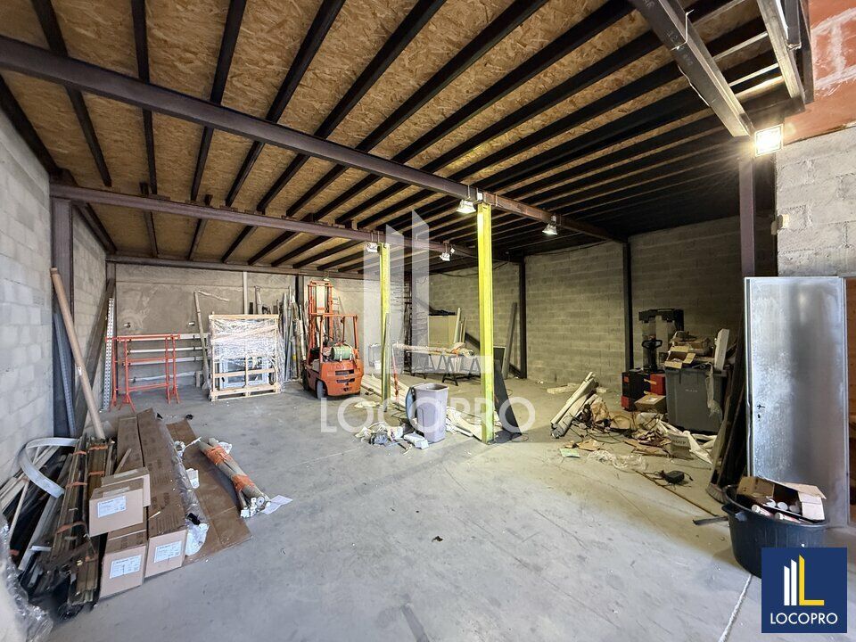 A LOUER - LOCAL D'ACTIVITÉ - 230 M2 - MOUANS SARTOUX