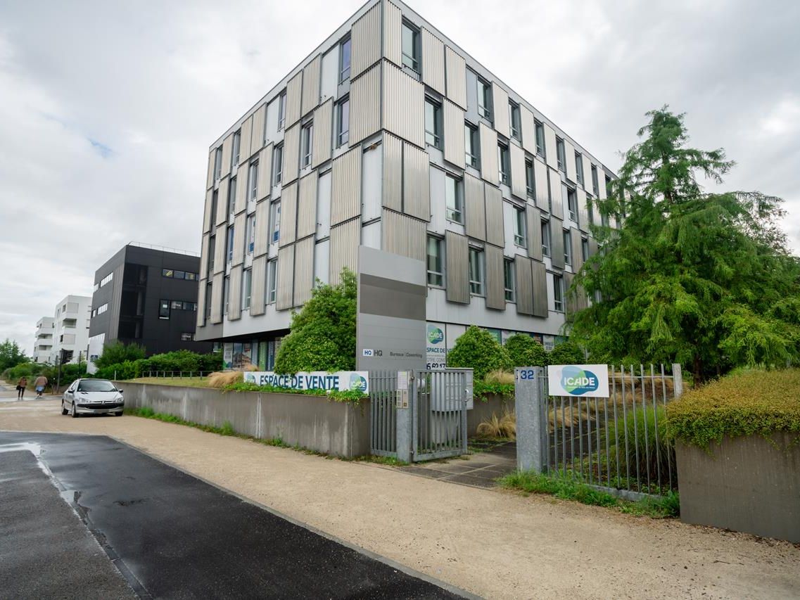 Regus_Ravezies_4517_Bordeaux_France_Exterior