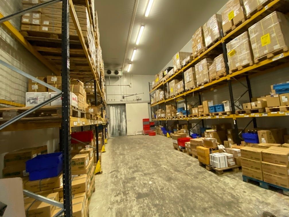 Location entrepôts 2793 m² non divisibles