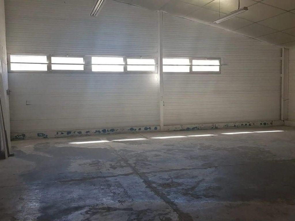 Location entrepôts 510 m² non divisibles