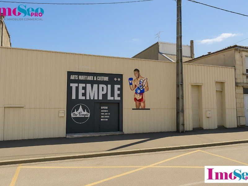 Vente local 900 m² non divisibles