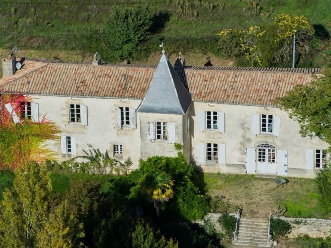 Ensemble immobilier à vendre RIONS