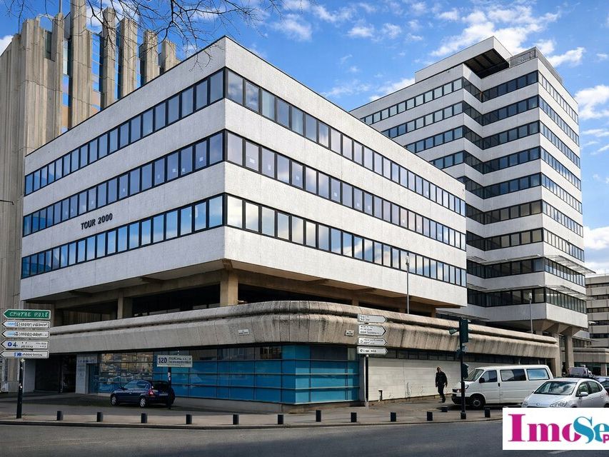 Location bureaux 660 m² non divisibles