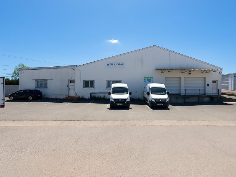 Vente entrepot 800 m² non divisibles