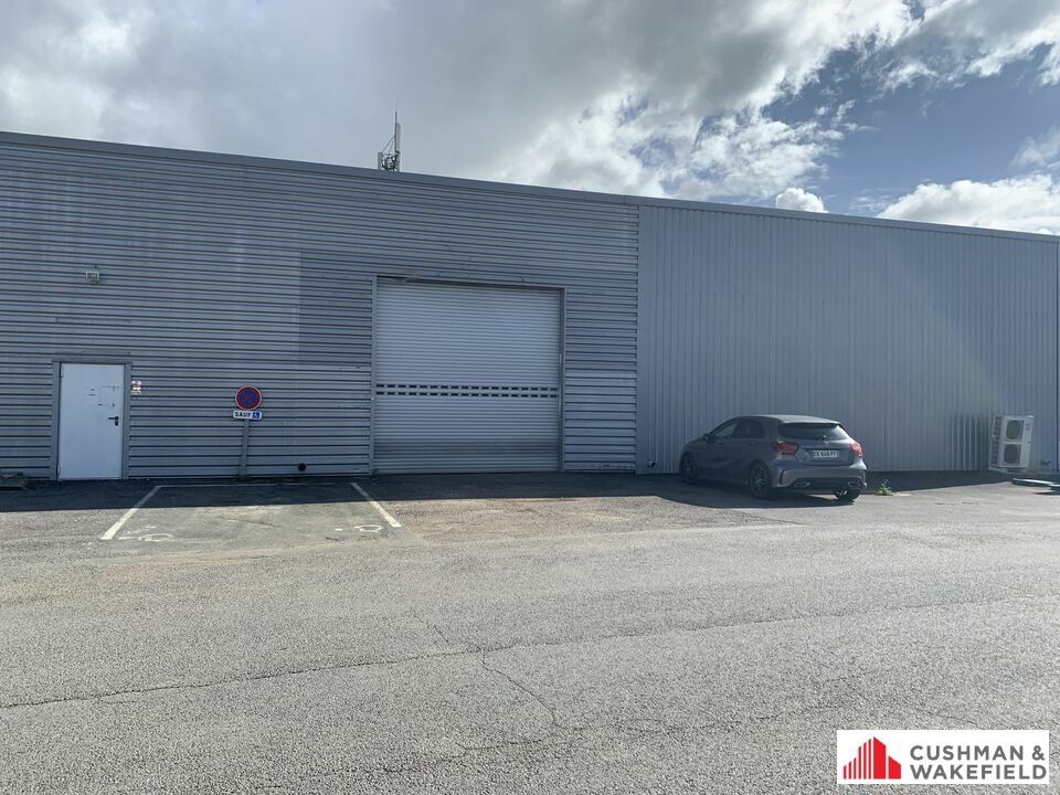 Entrepôt de 728m² à louer