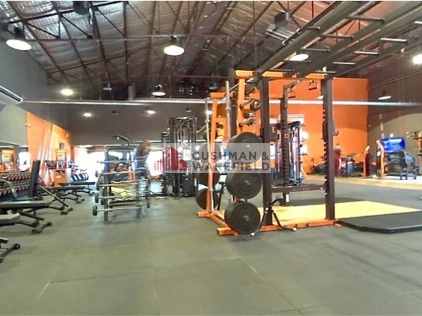 Location local commercial 1200 m² non divisibles