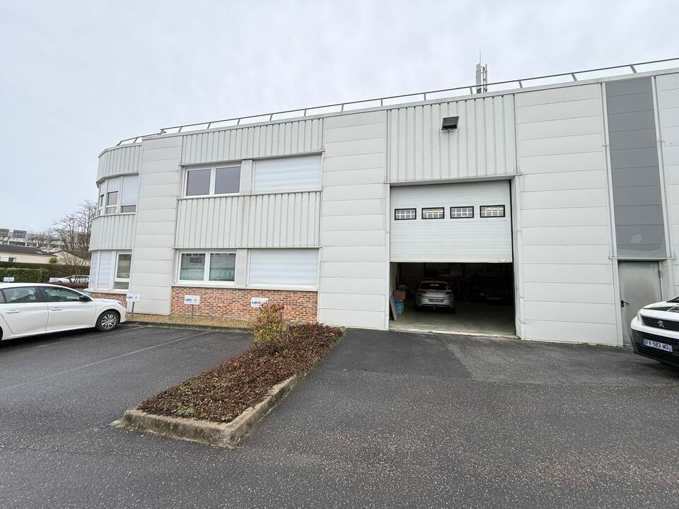 Vente local d''activites 545 m² non divisibles