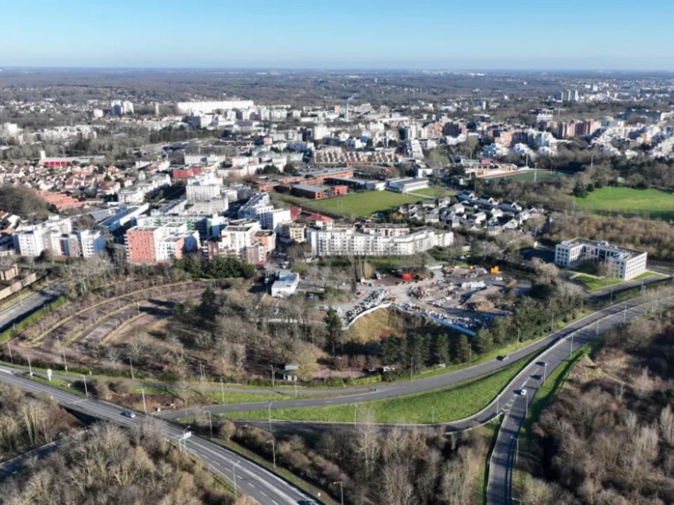 Vente terrain 46000 m² non divisibles