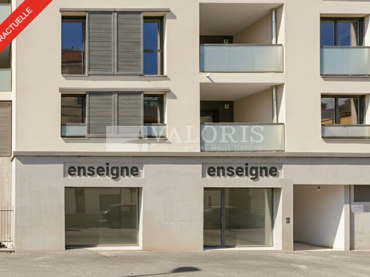 Vente local commercial 250 m² divisibles à partir de 95.02 m²
