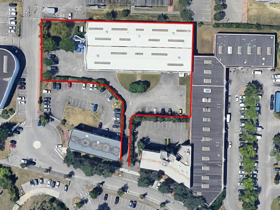 Location local commercial 1978 m² non divisibles