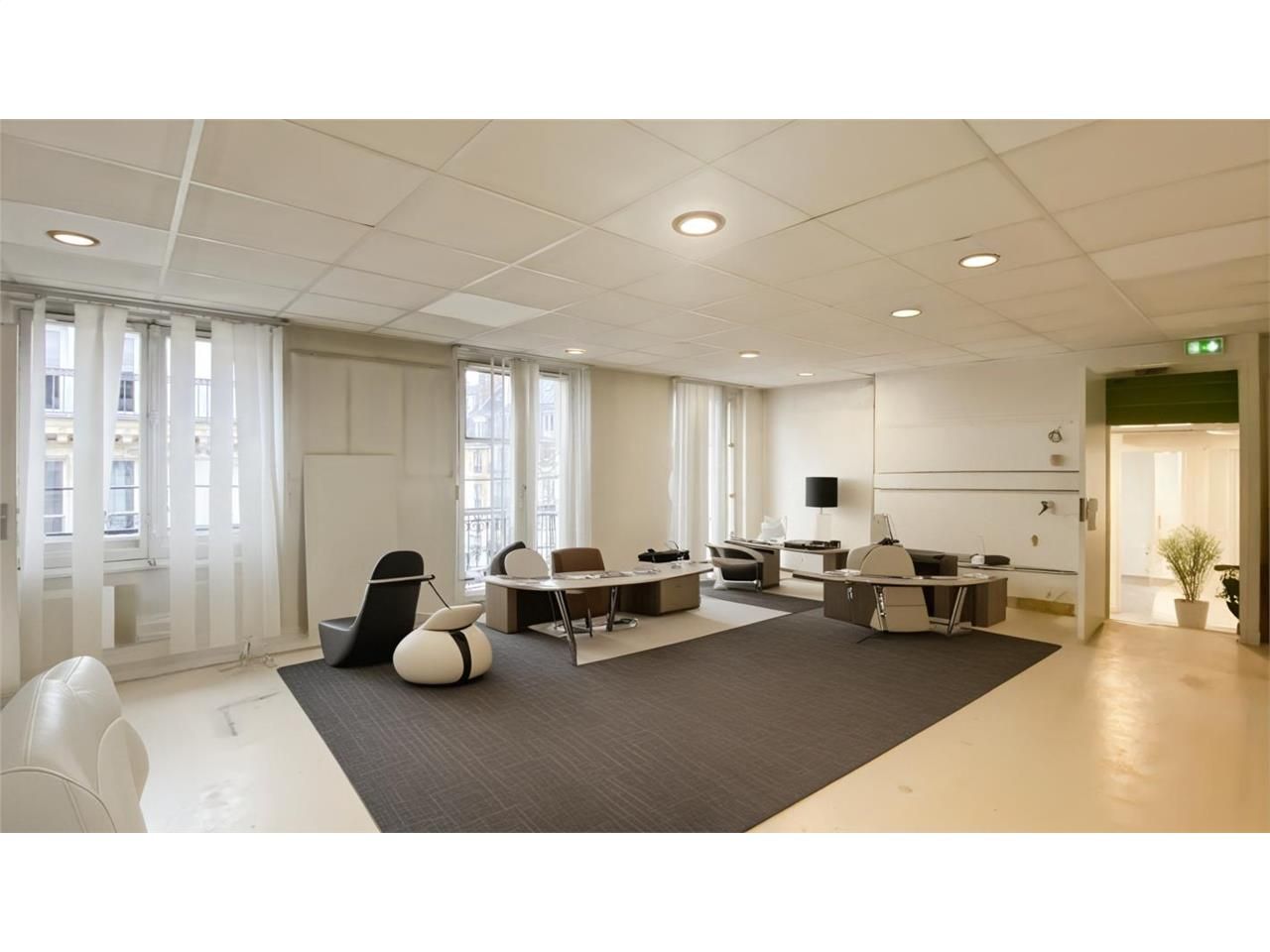 Location bureaux 114 m² non divisibles