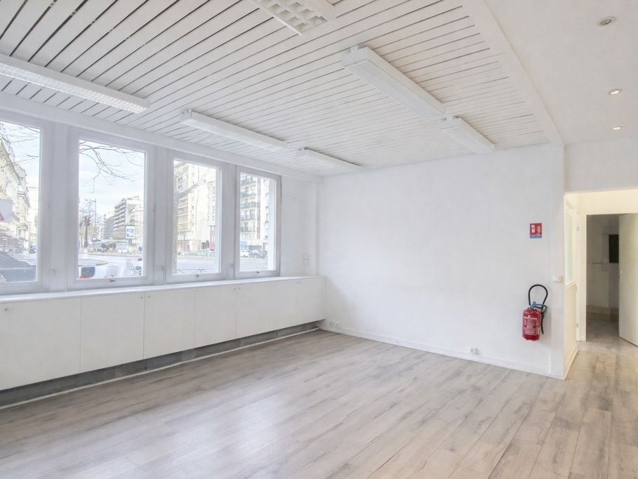 Location bureaux 104 m² non divisibles