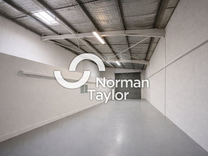 Local d'activité – 150 m²