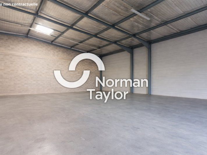 Location local d''activites 300 m² non divisibles