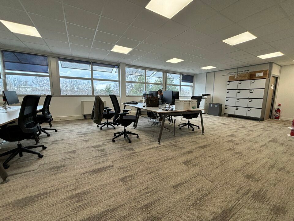 Location bureaux 168 m² non divisibles